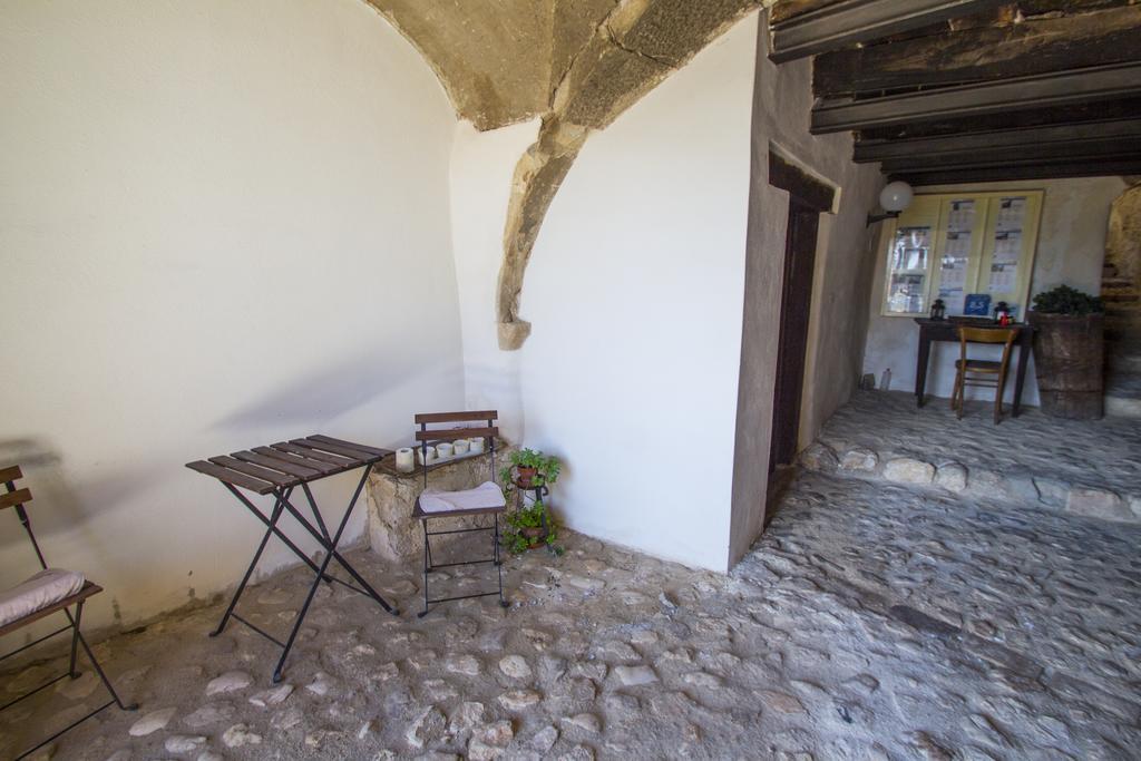 Aparthotel Sotto Il Castello Gagliano Aterno Exteriér fotografie